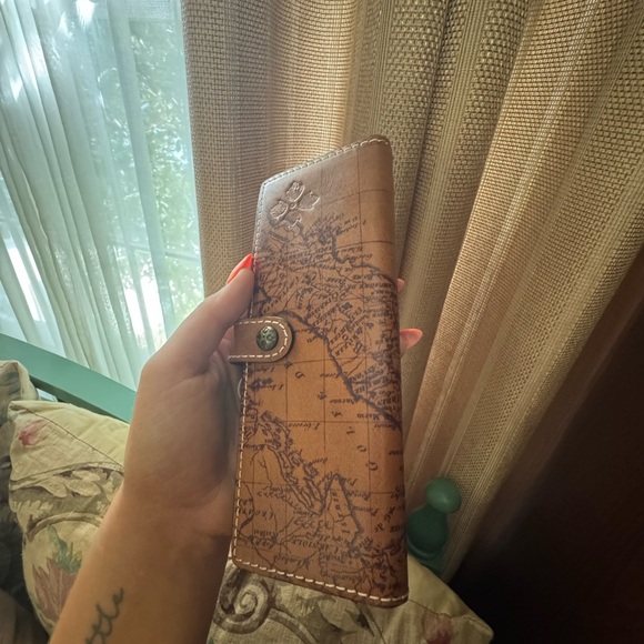 Patricia Nash Brown Map Print Wallet - Picture 4 of 4